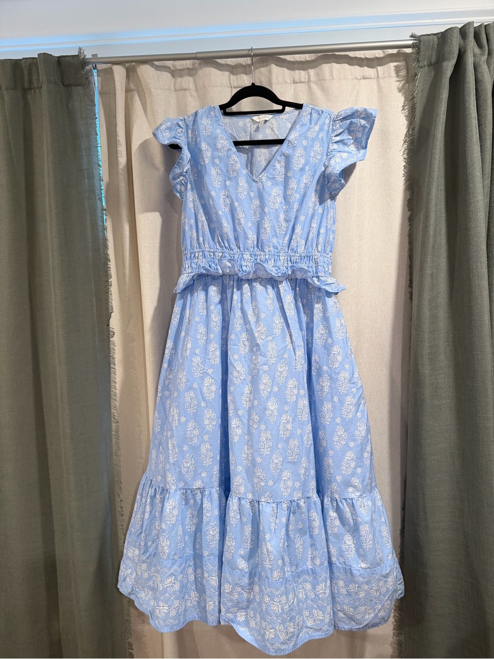 Crown & Ivy Light Blue Floral Dress - Picture 1 of 4